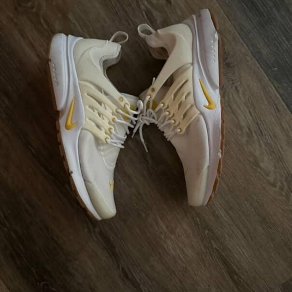 Nike Prestos